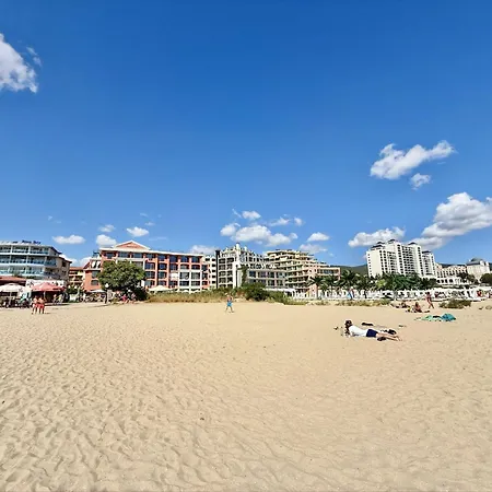 Carina - Menada Sluneční pobřeží