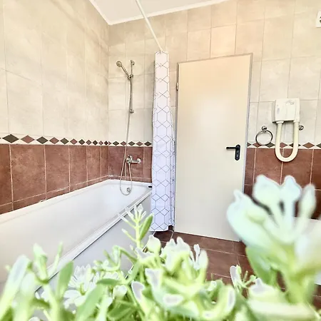 Lejlighed Carina - Menada *