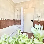 Apartment Carina - Menada *
