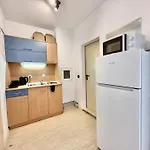 Apartment Carina - Menada *